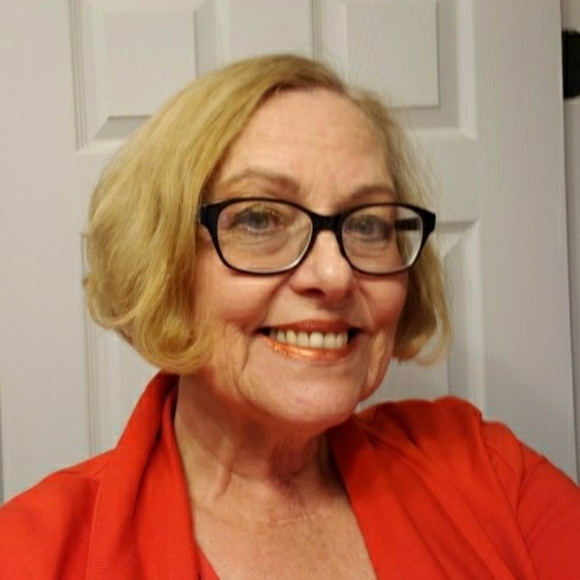 Meet your Posher, Sandra.   ALL OFFERS CONSIDERED! - Picture 1 of 4